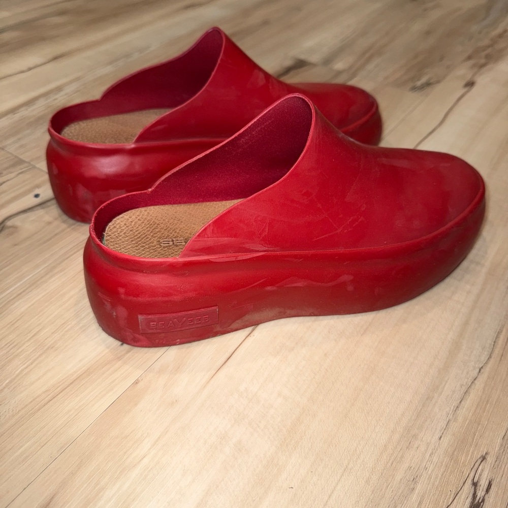 SeaVees Red Women's Mules